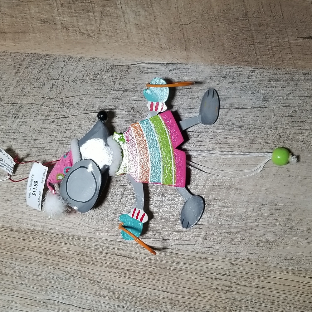 Juggling Mouse Pull String Christmas Ornament BRAND NEW